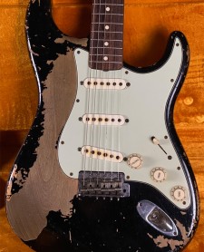 Fender Masterbuilt John Cruz 61 Stratocaster Ultimate Relic Black